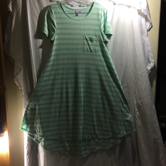 218.  LuLaRoe dress size medium (fits up to XL) - Picture 1 of 8